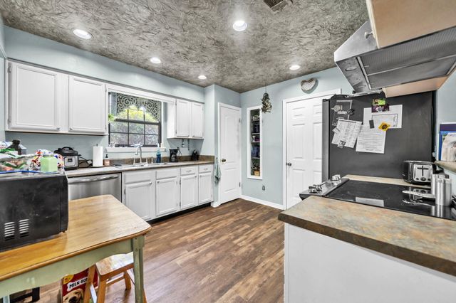 421 Waterway Lane, Fort Walton Beach, FL 32547