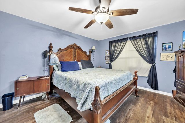 421 Waterway Lane, Fort Walton Beach, FL 32547