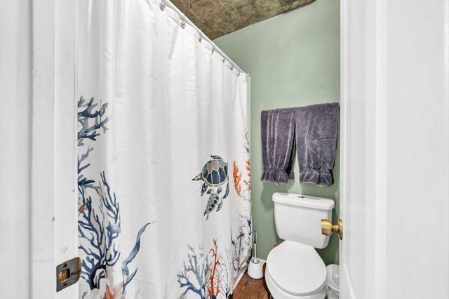 421 Waterway Lane, Fort Walton Beach, FL 32547