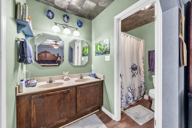 421 Waterway Lane, Fort Walton Beach, FL 32547