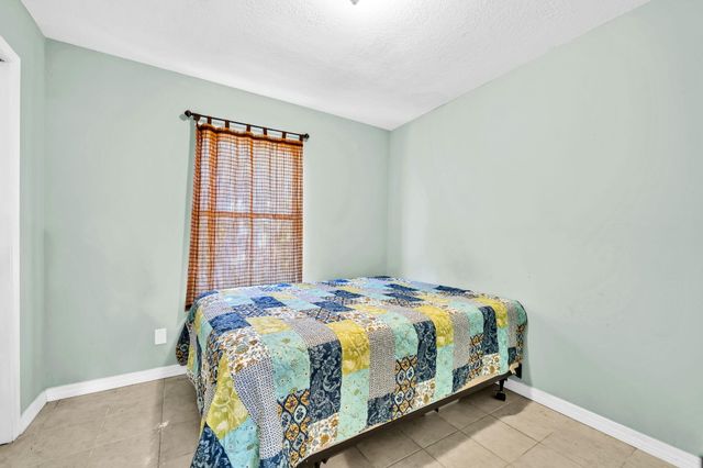 421 Waterway Lane, Fort Walton Beach, FL 32547