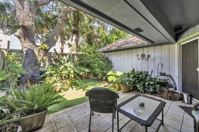 421 Waterway Lane, Fort Walton Beach, FL 32547