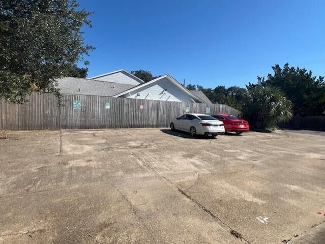 421 Waterway Lane, Fort Walton Beach, FL 32547