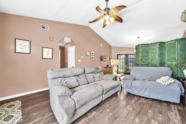 421 Waterway Lane, Fort Walton Beach, FL 32547