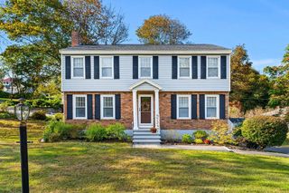 2 Arbor Glen Lane, Methuen, MA 01844