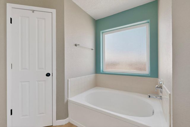 1460 Reynosa Loop SE, Rio Rancho, NM 87124