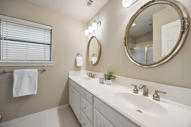 420 E Coachlight Trail, Rockwall, TX 75087