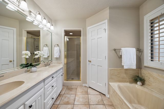 420 E Coachlight Trail, Rockwall, TX 75087