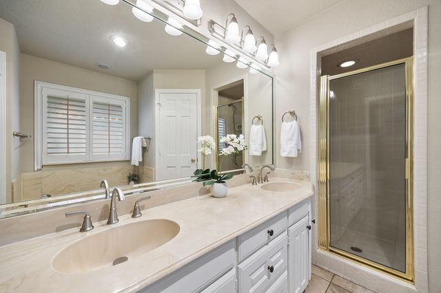 420 E Coachlight Trail, Rockwall, TX 75087