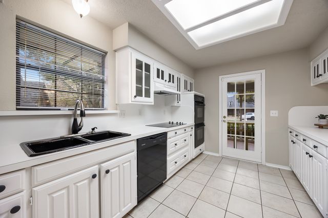 420 E Coachlight Trail, Rockwall, TX 75087