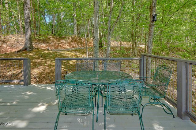 461 Sassafras Trail, Sevierville, TN 37876