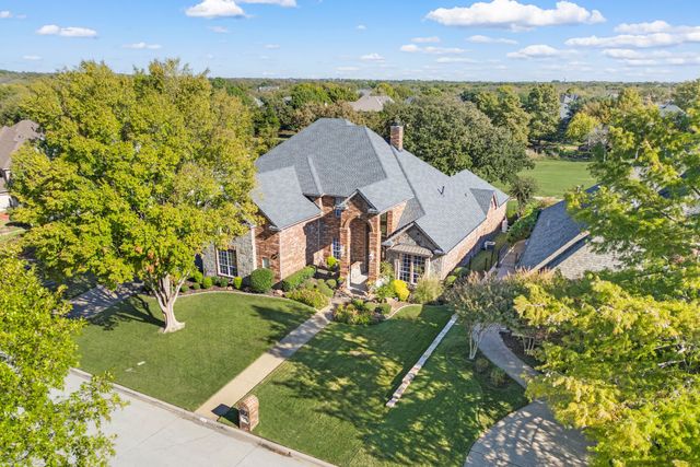 918 Amanda Drive, Mansfield, TX 76063
