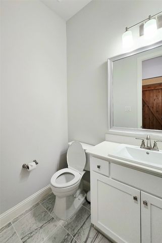 1832 Gresham Drive, Farmers Branch, TX 75234