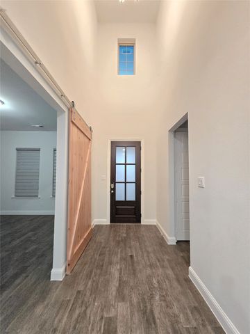 1832 Gresham Drive, Farmers Branch, TX 75234