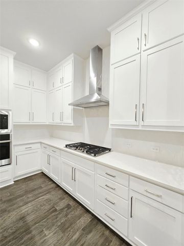 1832 Gresham Drive, Farmers Branch, TX 75234