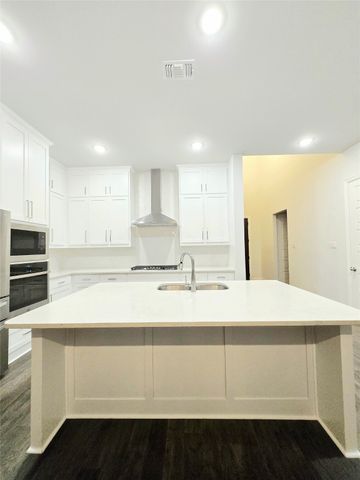 1832 Gresham Drive, Farmers Branch, TX 75234