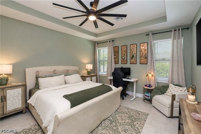 113 SW 33rd PL, Cape Coral, FL 33991