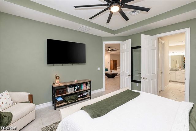 113 SW 33rd PL, Cape Coral, FL 33991