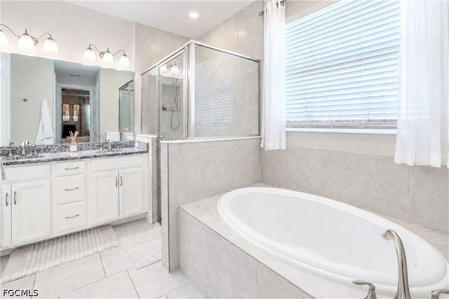 113 SW 33rd PL, Cape Coral, FL 33991
