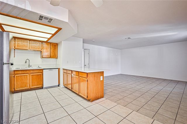 8410 Eldora Avenue 1020, Las Vegas, NV 89117