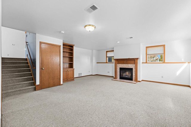 6814 Diane DRIVE, West Bend, WI 53090