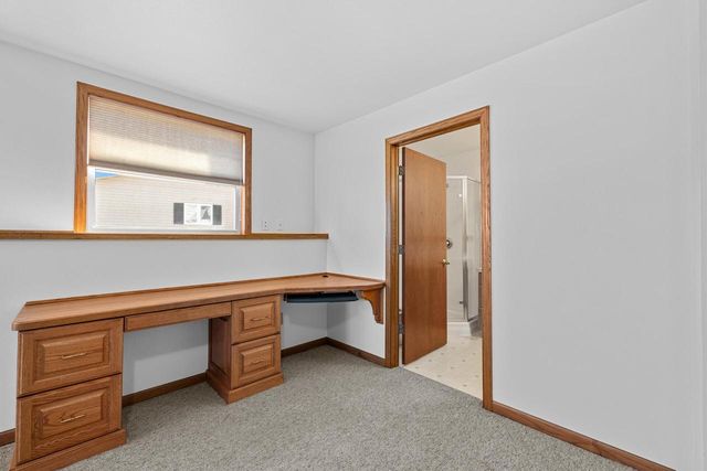 6814 Diane DRIVE, West Bend, WI 53090