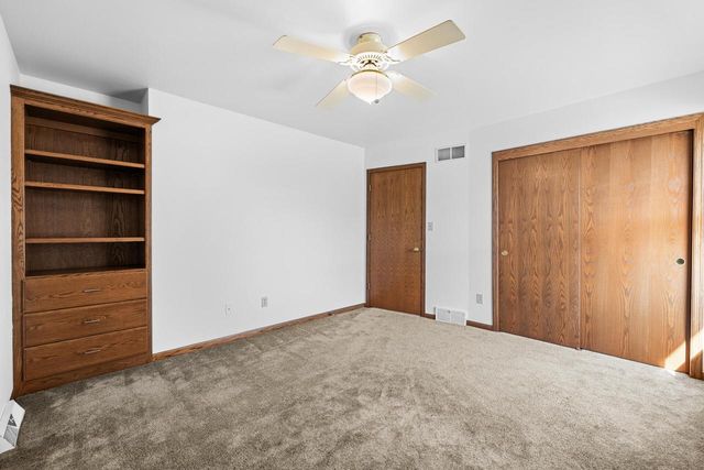 6814 Diane DRIVE, West Bend, WI 53090