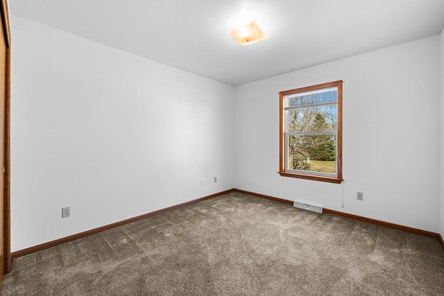 6814 Diane DRIVE, West Bend, WI 53090