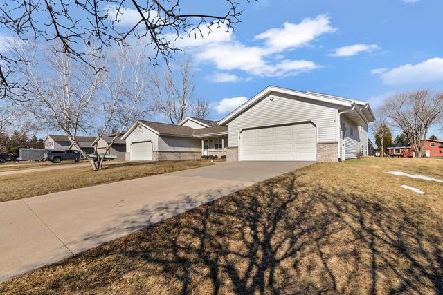 6814 Diane DRIVE, West Bend, WI 53090
