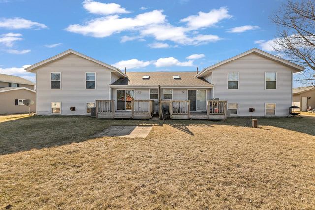 6814 Diane DRIVE, West Bend, WI 53090