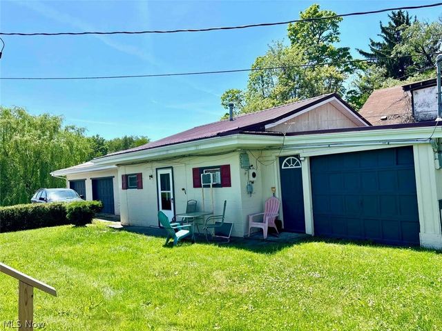 403 Lee Road, Follansbee, WV 26037