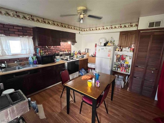 403 Lee Road, Follansbee, WV 26037