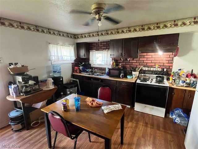 403 Lee Road, Follansbee, WV 26037