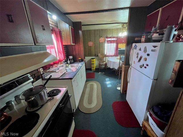 403 Lee Road, Follansbee, WV 26037