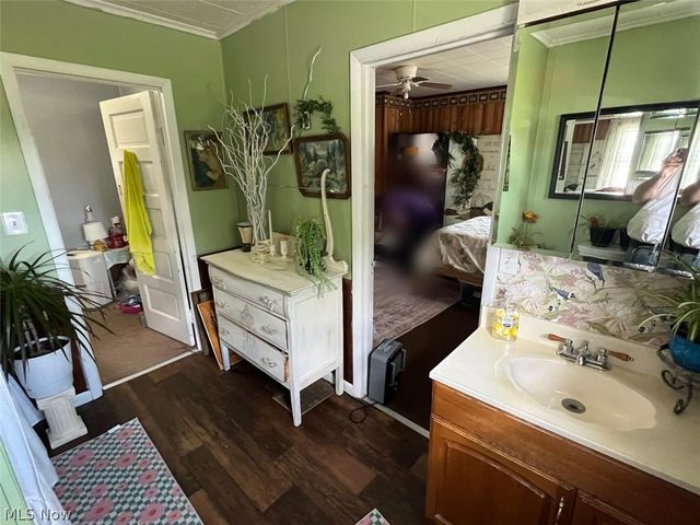 403 Lee Road, Follansbee, WV 26037