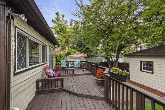 1126 N Humphrey Avenue, Oak Park, IL 60302