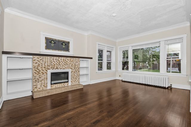 1126 N Humphrey Avenue, Oak Park, IL 60302