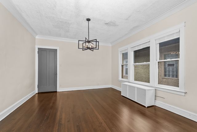 1126 N Humphrey Avenue, Oak Park, IL 60302