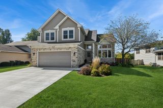 2110 Mulberry Drive, West Chicago, IL 60185