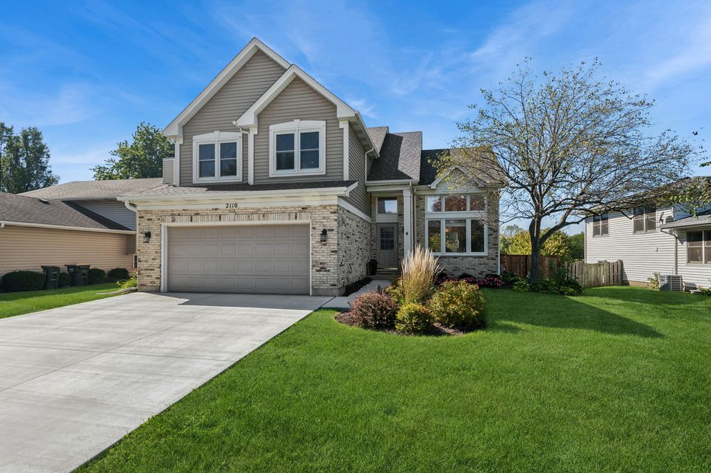 2110 Mulberry Drive, West Chicago, IL 60185