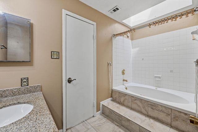 9800 Pagewood Lane 3403, Houston, TX 77042