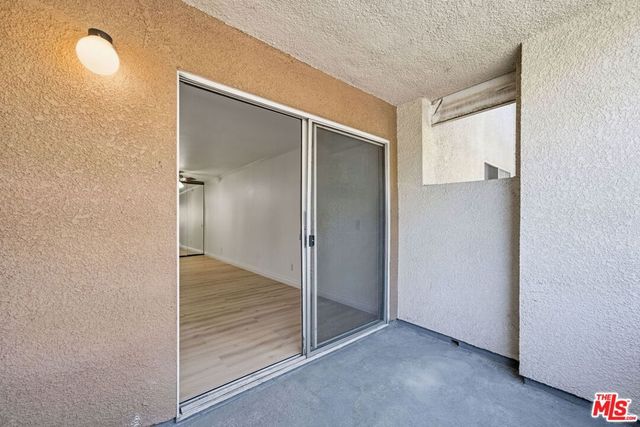 5530 OWENSMOUTH Avenue 133, Woodland Hills, CA 91367