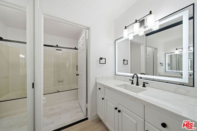 5530 OWENSMOUTH Avenue 133, Woodland Hills, CA 91367