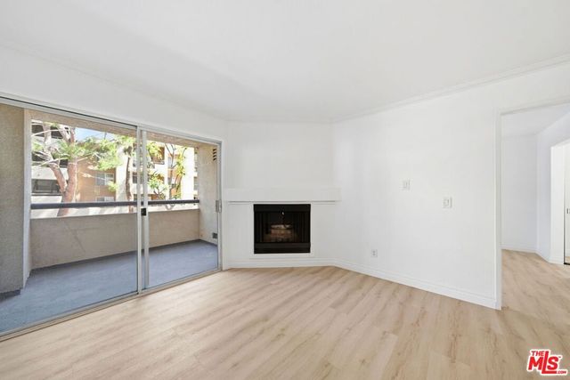 5530 OWENSMOUTH Avenue 133, Woodland Hills, CA 91367