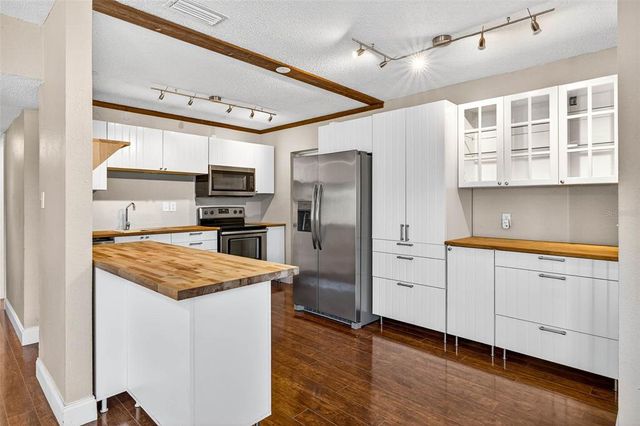 2803 GULF CITY ROAD, Ruskin, FL 33570