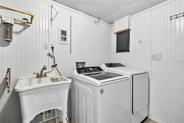2803 GULF CITY ROAD, Ruskin, FL 33570