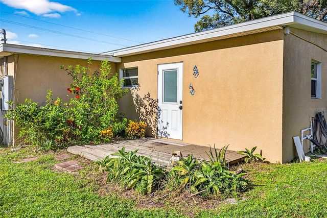 2803 GULF CITY ROAD, Ruskin, FL 33570