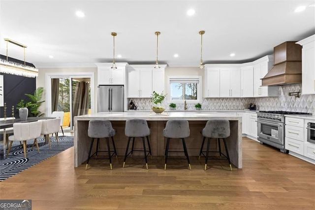 11505 Elkins Road, Roswell, GA 30076