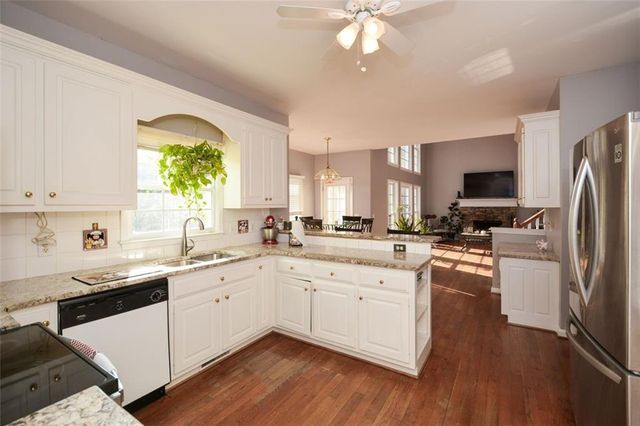 5045 Southern Trace Drive, Gainesville, GA 30504