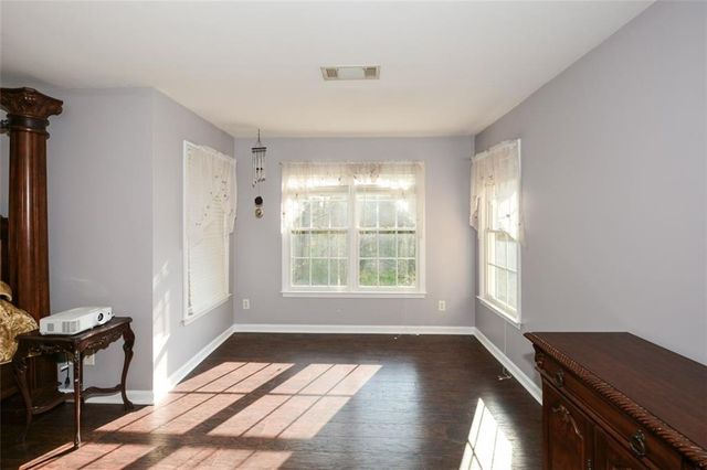 5045 Southern Trace Drive, Gainesville, GA 30504